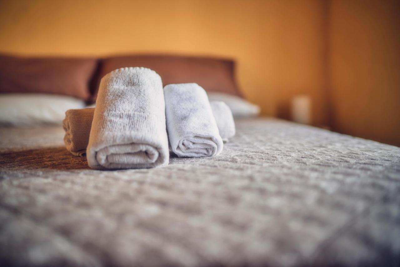 Travelershome Ciampino Suite Экстерьер фото