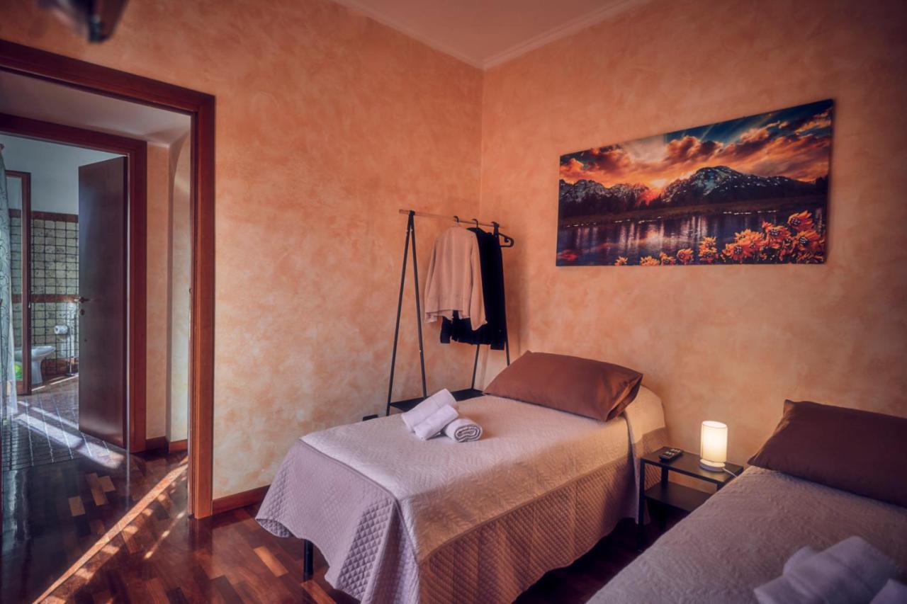 Travelershome Ciampino Suite Экстерьер фото