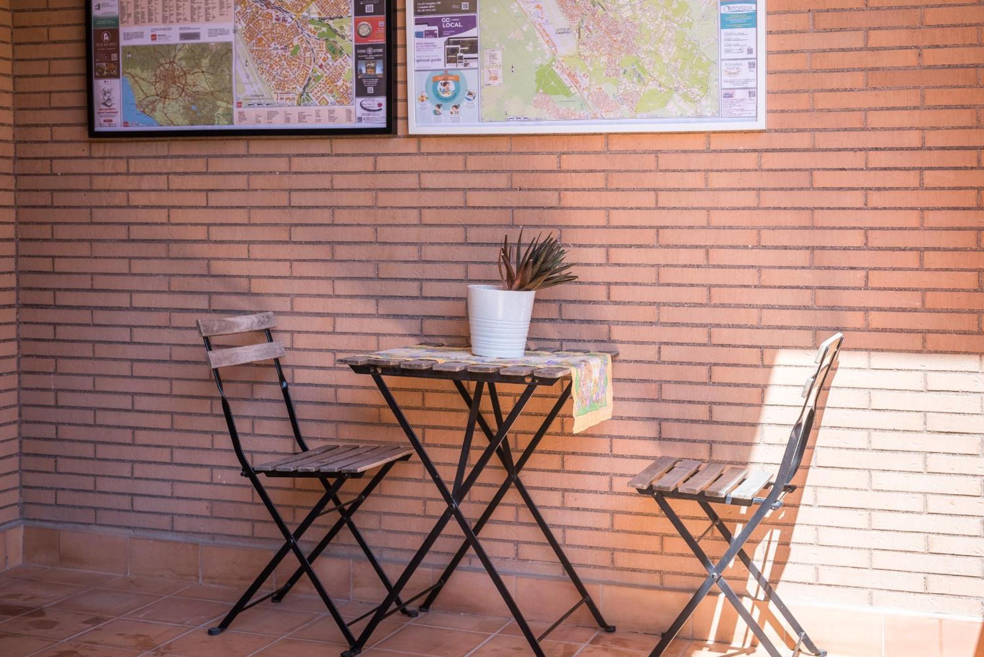 Travelershome Ciampino Suite Экстерьер фото