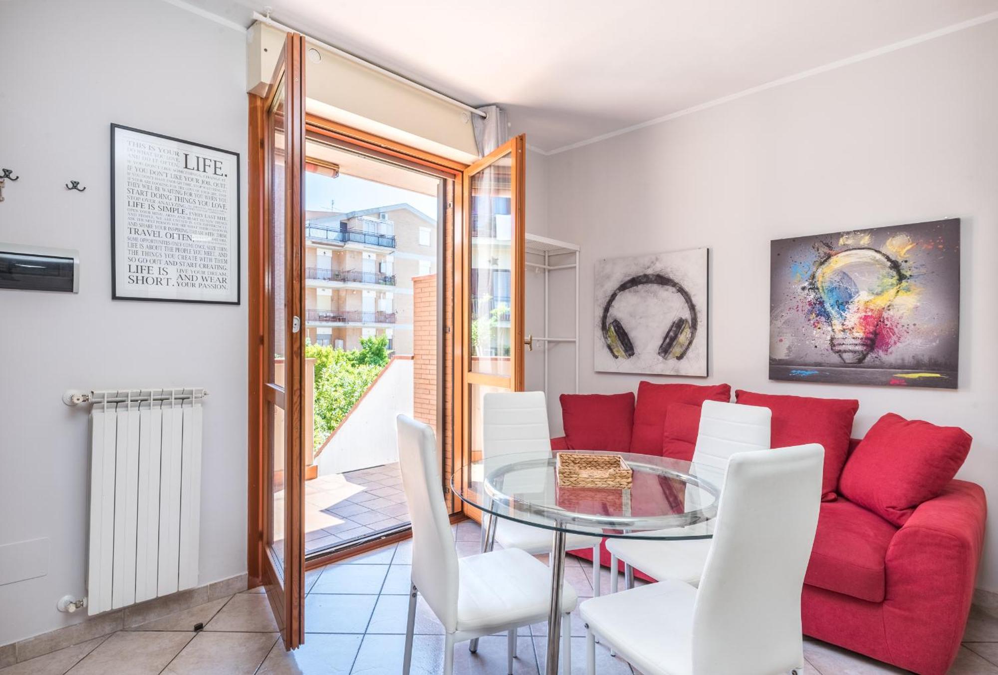 Travelershome Ciampino Suite Экстерьер фото