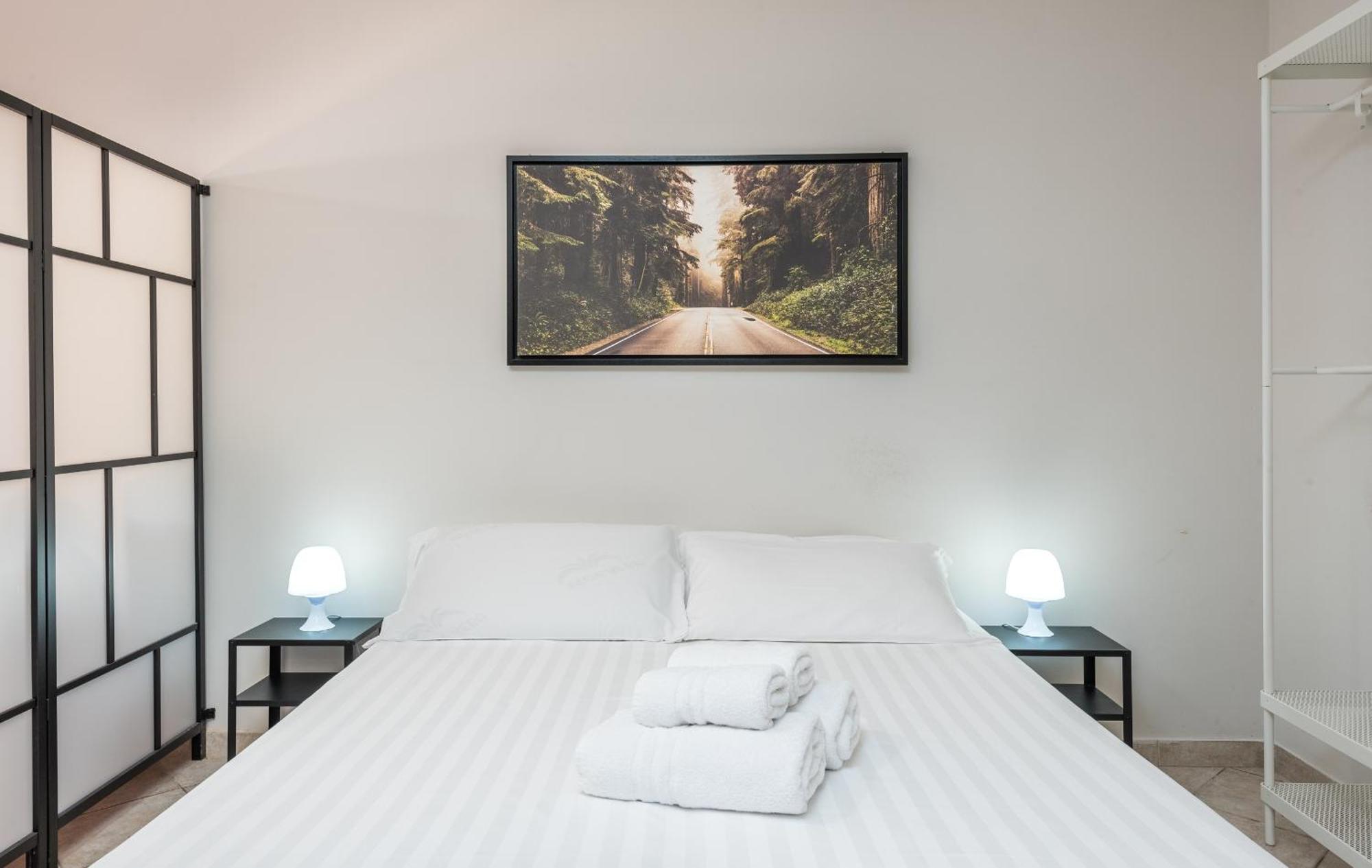 Travelershome Ciampino Suite Экстерьер фото